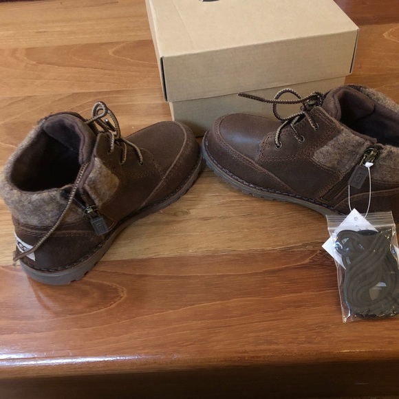 BNIB UGG T Orin Wool boys size 11 boots dark brown - Picture 3 of 8
